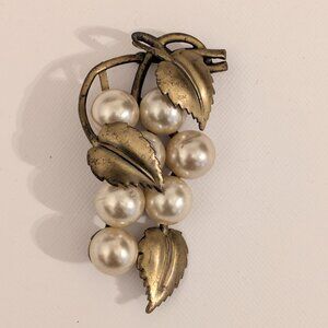 VINTAGE BRASS & FAUX PEARL GRAPEVINE BROOCH, 3"